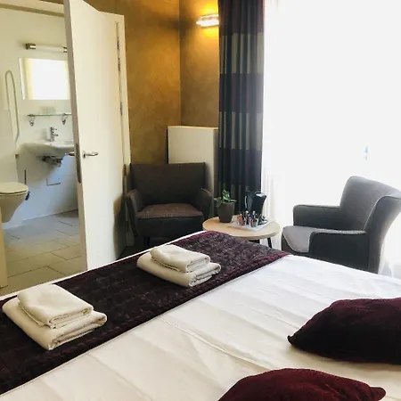 Jose Hotel