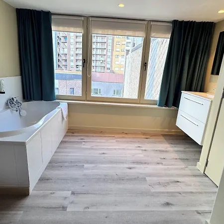 José 2* Blankenberge